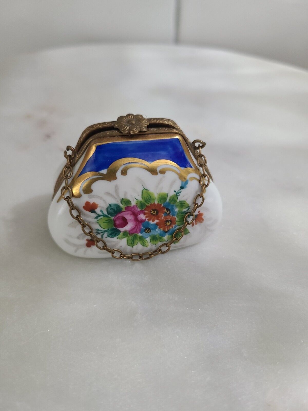 Vintage Limoges Peint Mein France Porcelain Purse Trinket Box Chain Floral