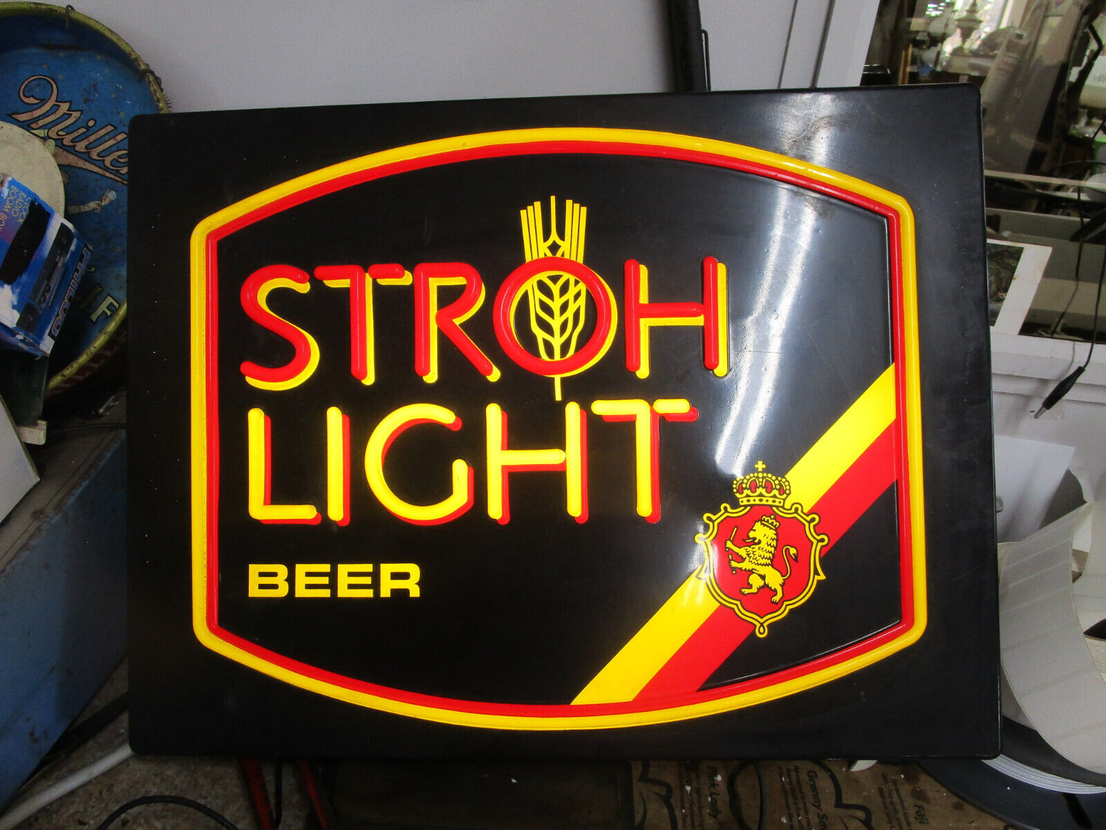 Vintage Stroh Light Lighted Sign Man Case WORKING