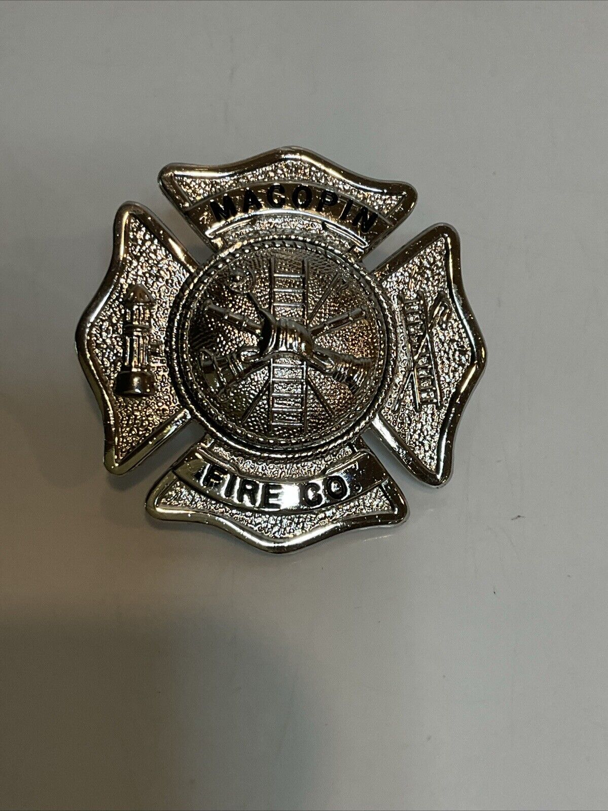 Rare VINTAGE OBSOLETE Macopin FIRE DEPARTMENT BADGE PIN Nice