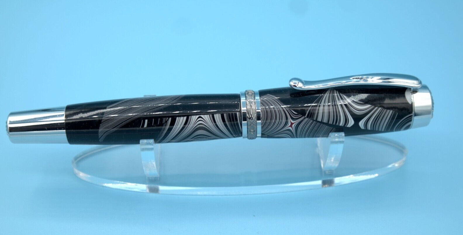 Black Fordite Artisan Statesman Rollerball Pen in Rhodium & Black Titanium