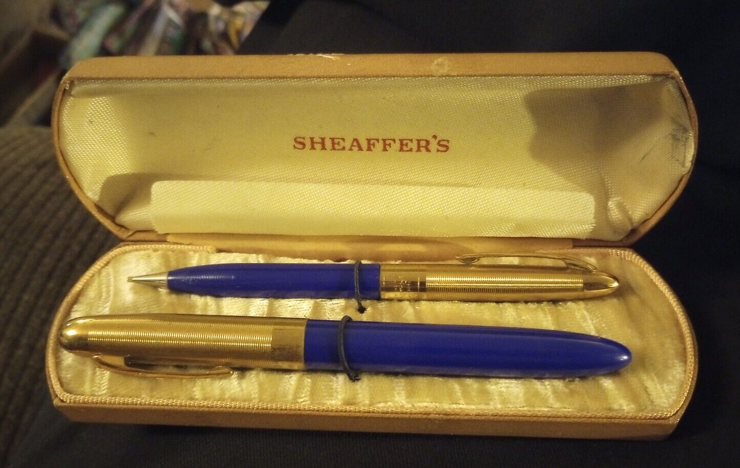 Vintage Sheaffer's Pen Set. Very Nice 
