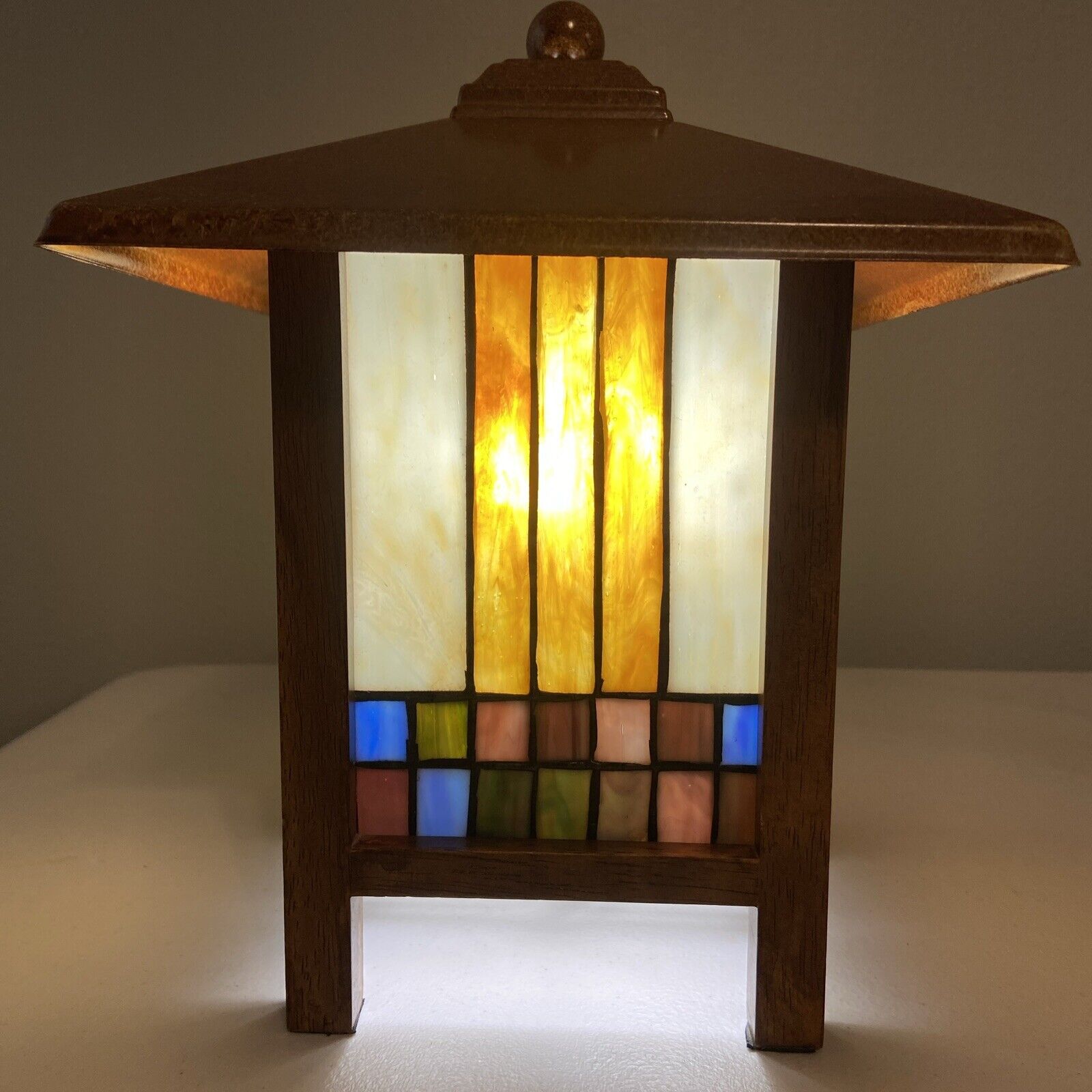 Vintage Metal Frame Stained Glass Arts & Crafts Mission Style Table Lamp 12\