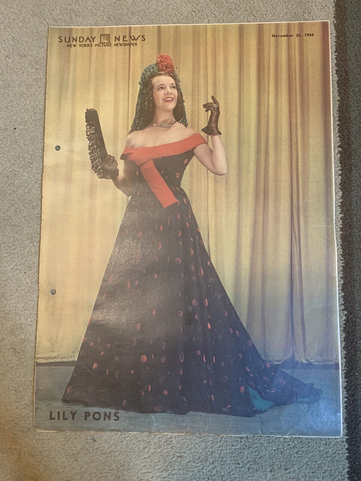 LILY PONS original color portrait SUNDAY NEWS 11/26/44 HOLLYWOOD GOLDEN AGE