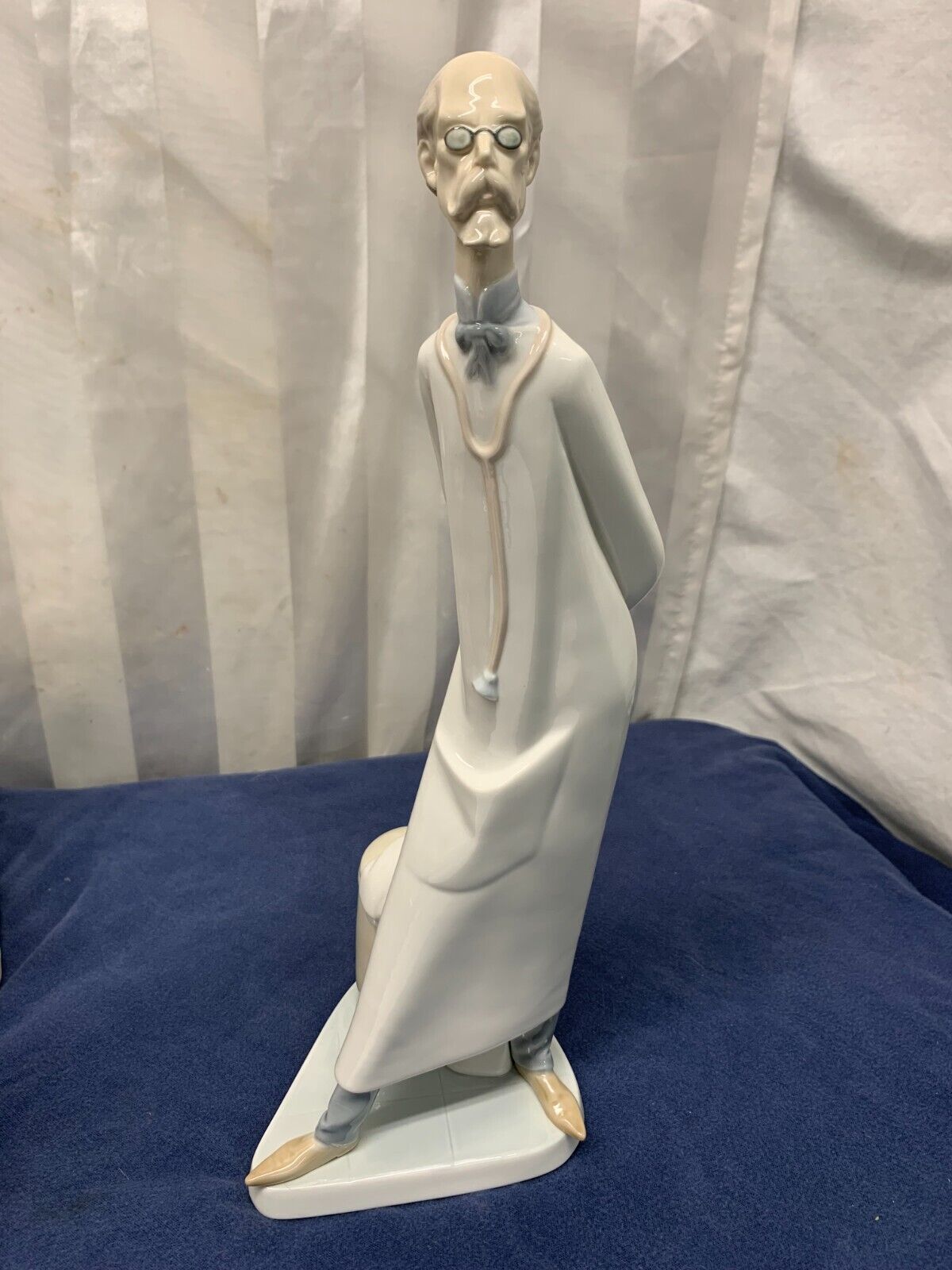 LLadro Vintage Hand Painted Figurine F13 MY The Doctor 14.5