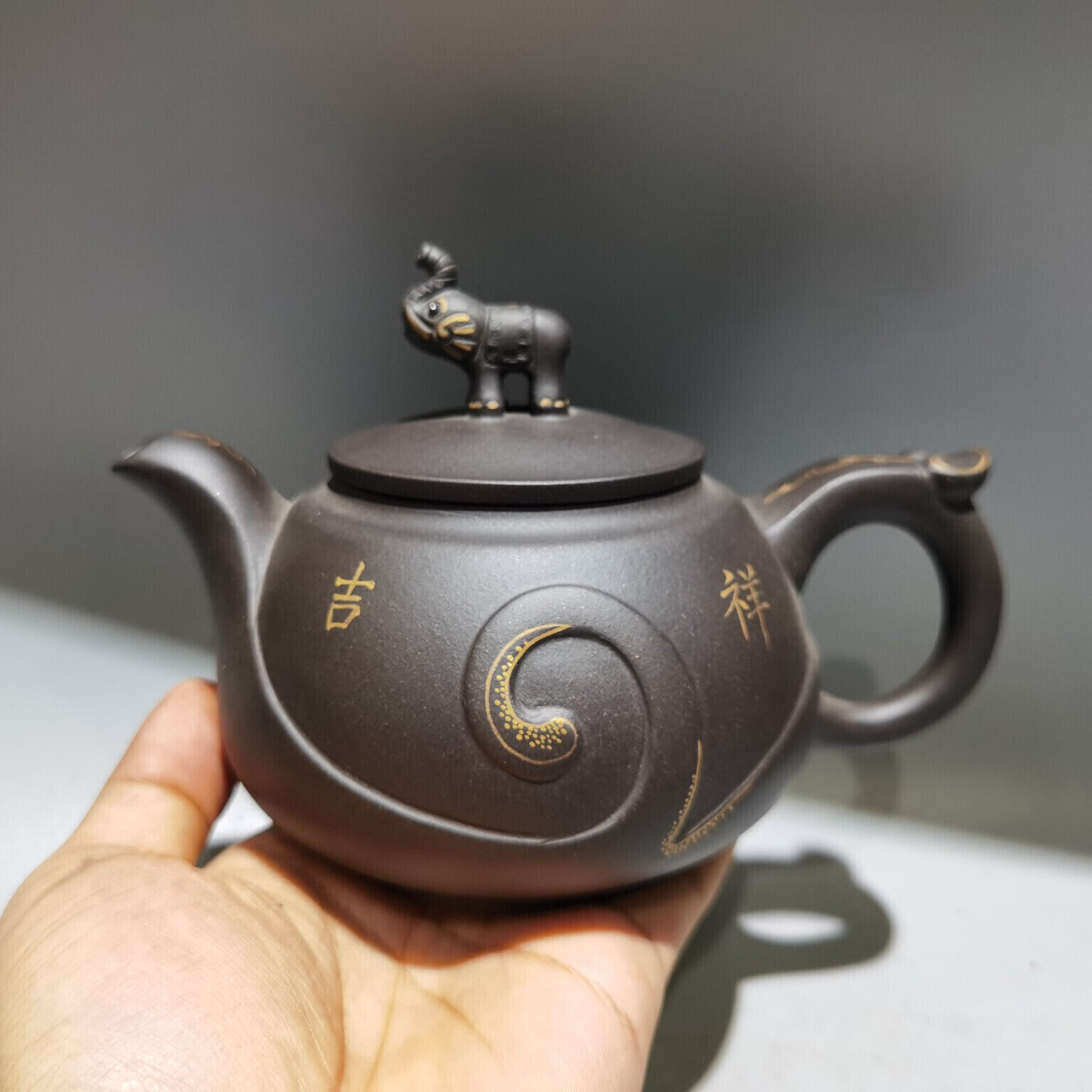 7″ Yixing Zisha purple Clay pot Auspicious Elephant statue Kung Fu Health Teapot
