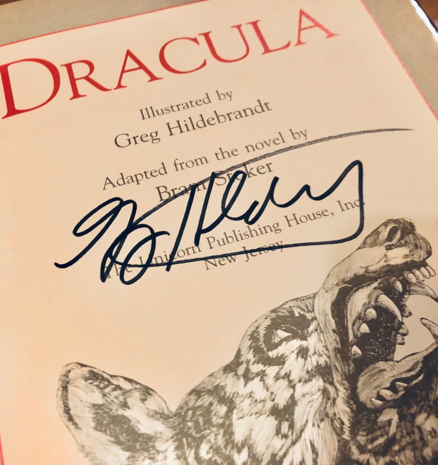 1990's Vintage Dracula Bram Stoker Hardcover Book SIGNED Greg Hildebrandt
