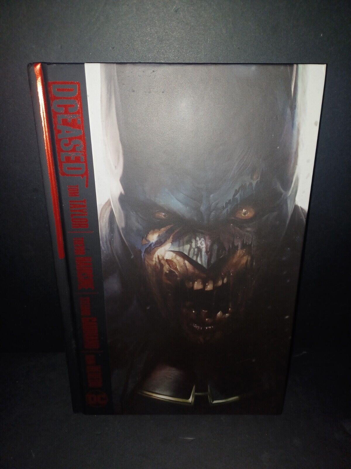 DCeased: The Deluxe Edition by Taylor, Tom [Hardcover]
