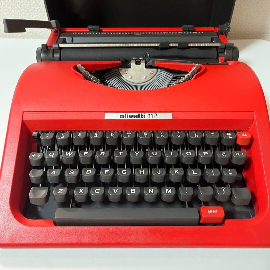Olivetti Valentine 112 Typewriter Red RARE Vintage work Tested w/o Case Japan JP