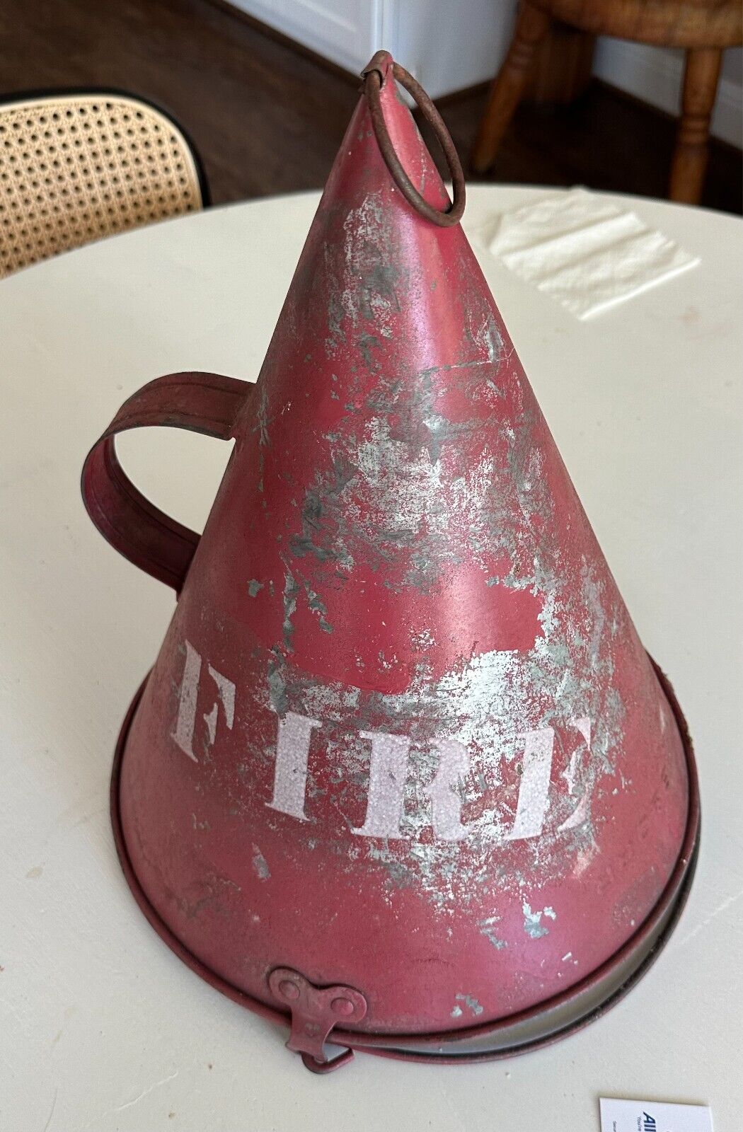 VINTAGE / ANTIQUE B & O RAILROAD FIRE BUCKET W/ POINTED BOTTOM EXC. CONDITION