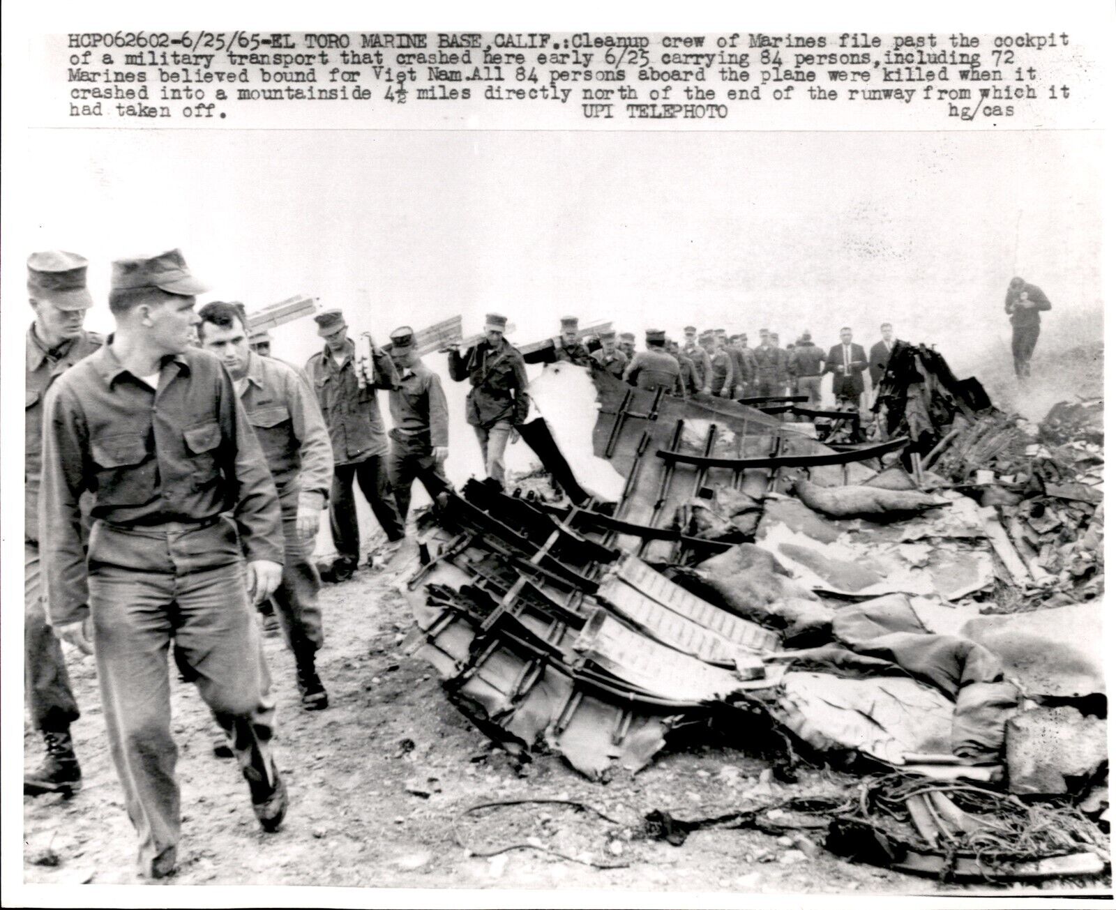 LD279 1965 Wire Photo US MARINE CLEAN-UP CREW CRASHED TRANSPORT PLANE WRECKAGE