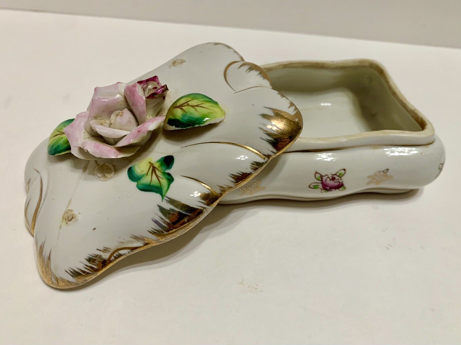Vintage Bone China Flower Trinket Dish Ornate Flower Decoration. 4-1/2”x3-1/2”