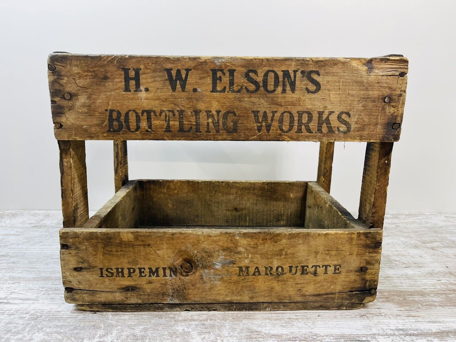 Vintage H.W. Elson's Bottling Works Ishpeming Marquette Michigan Wood Crate