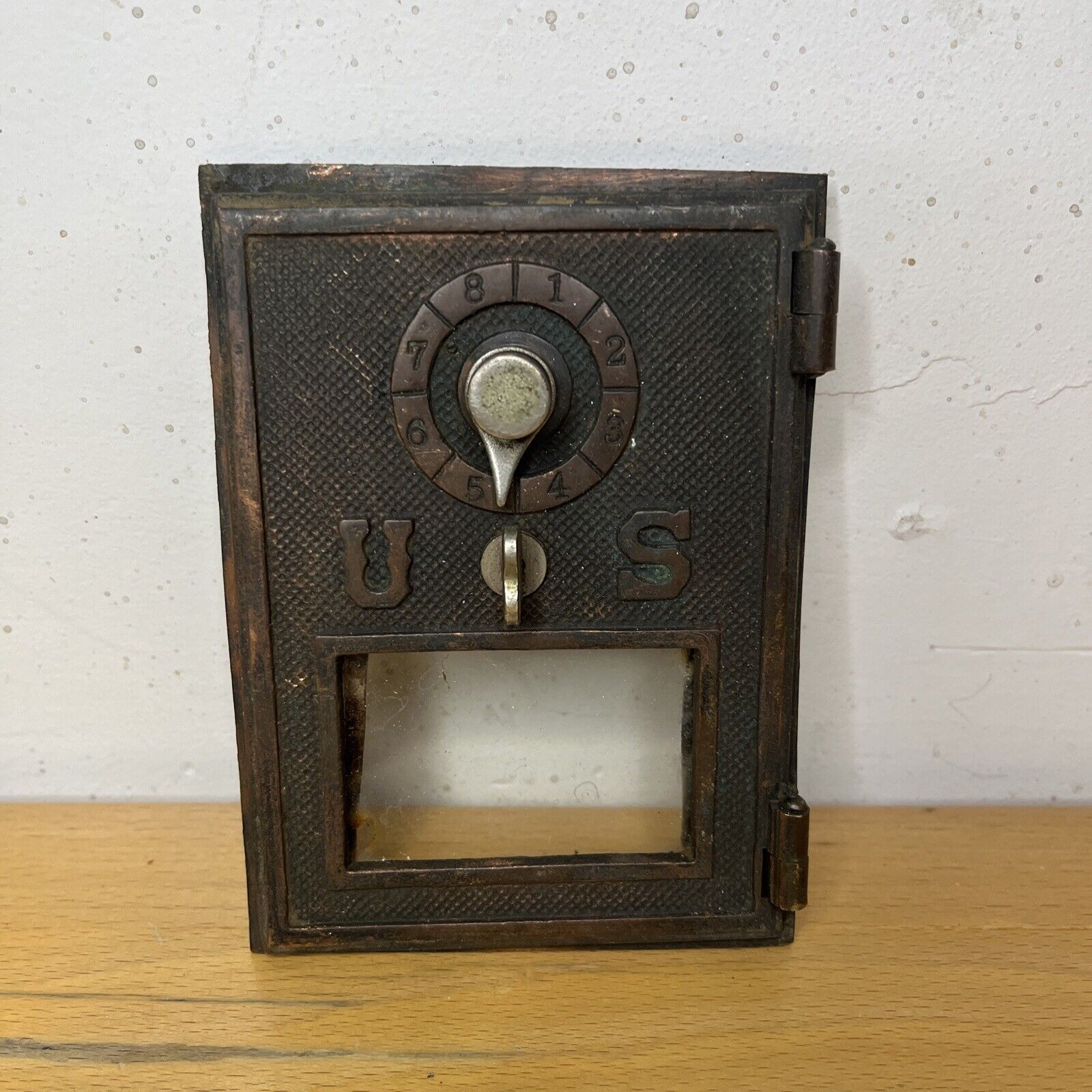 VINTAGE 1900's ANTIQUE BRASS U. S. POST OFFICE PO MAIL BOX DOOR As Shown