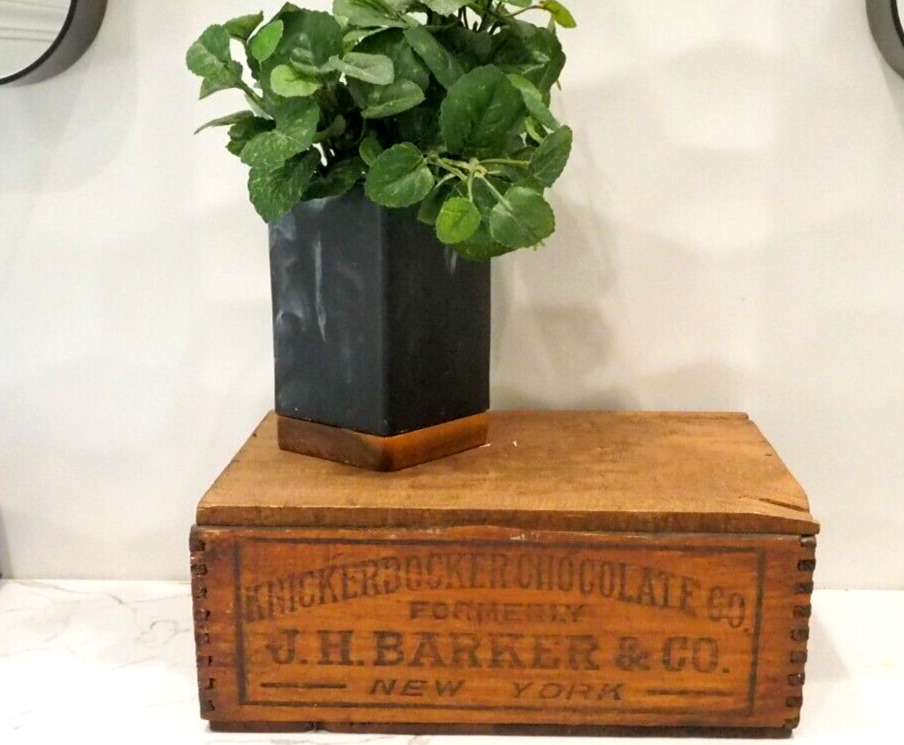 Antique Knickerbocker Chocolate Co., NY, Advertising Box, Penny Candy Box
