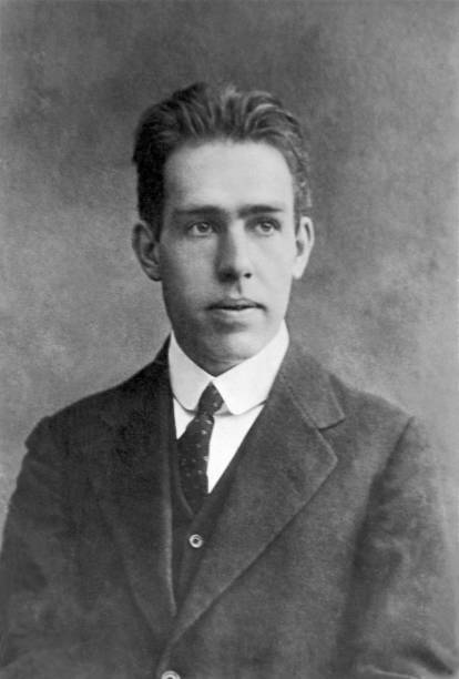 Nobel Prize Professor Niels Bohr In 1922 Historic Old Photo
