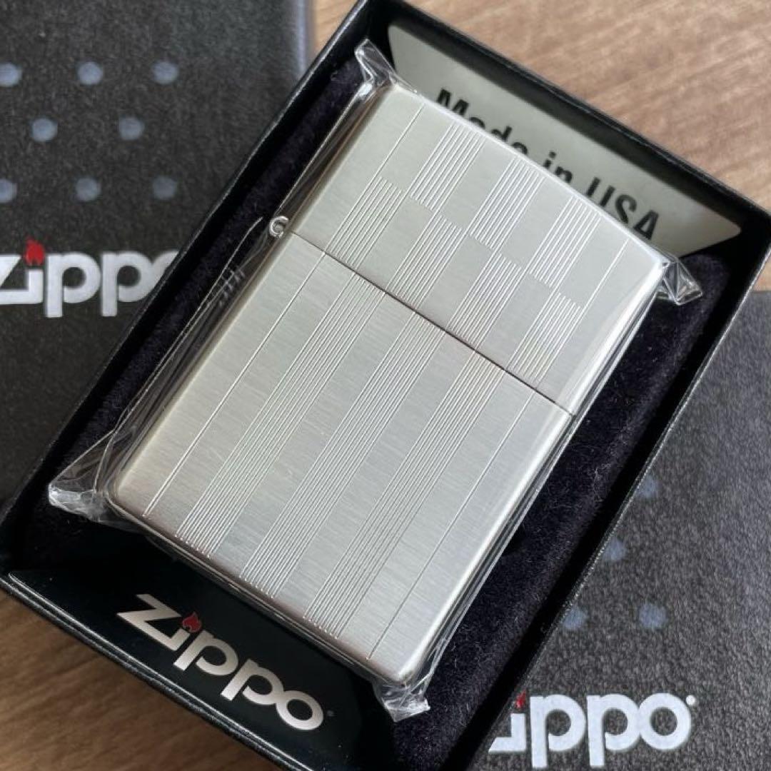 ZIPPO Lighter 2002 vintage vertical stripes Silver ZIPPO Lighter 2002 vintage