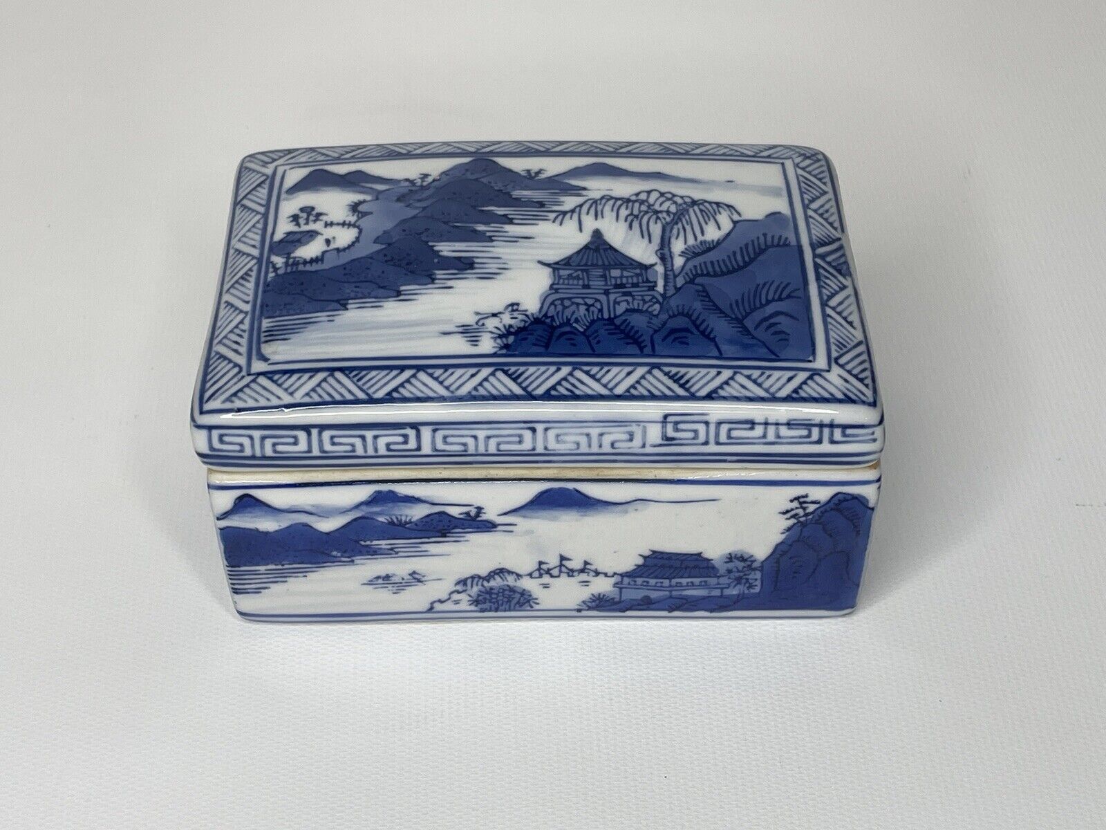 Chinese Porcelain Qianlong Mark Vintage Trinket Box Blue White Landscape Design