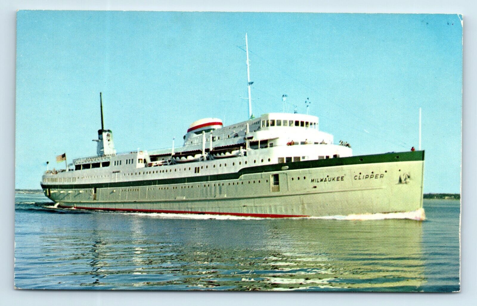 Postcard SS Milwaukee Clipper L76