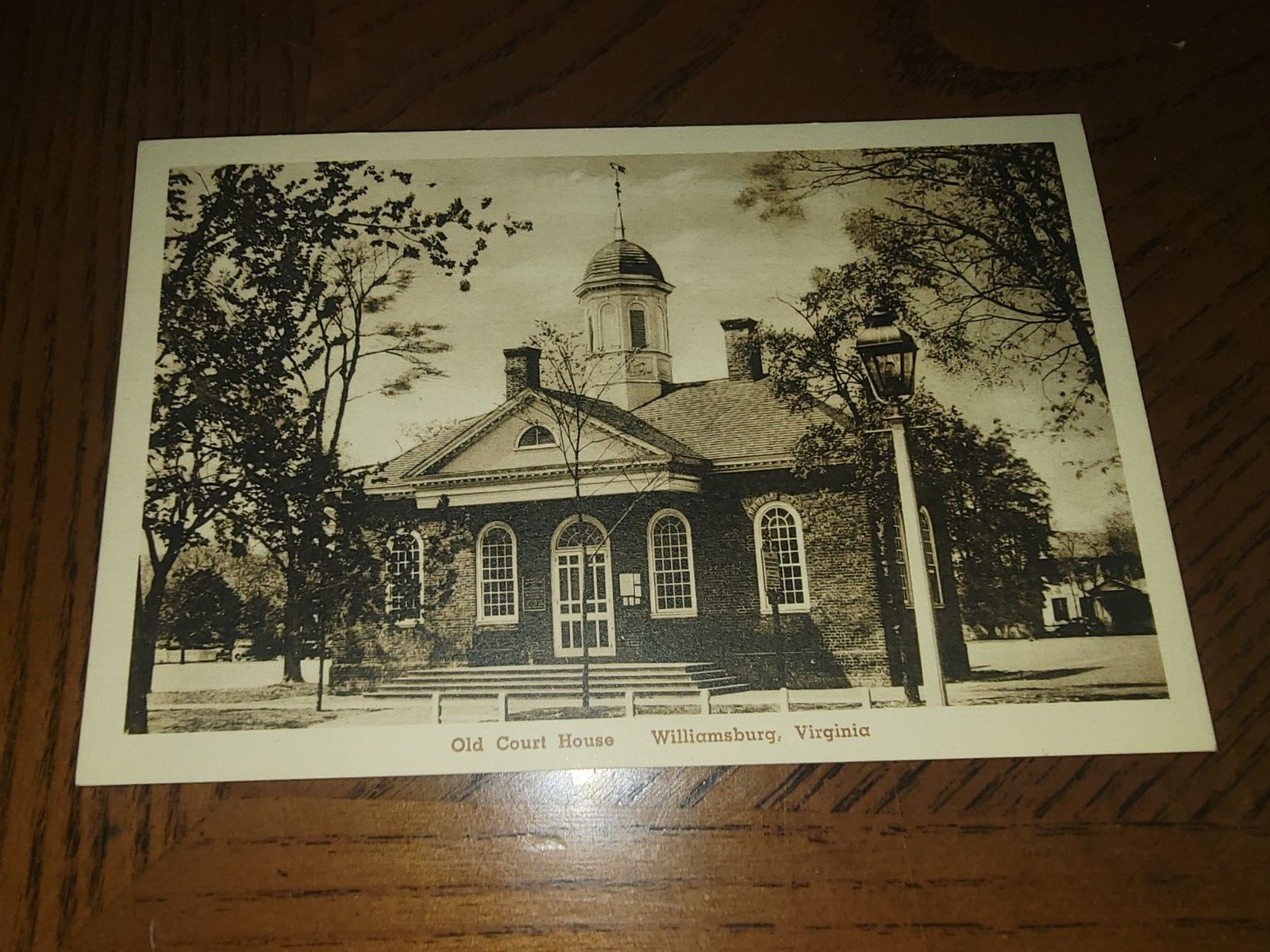 Vintage Postcard Old Court House Williamsburg VA