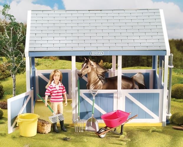 Breyer Classics Horse Model STABLE CLEANING ACCESSORIES 61074