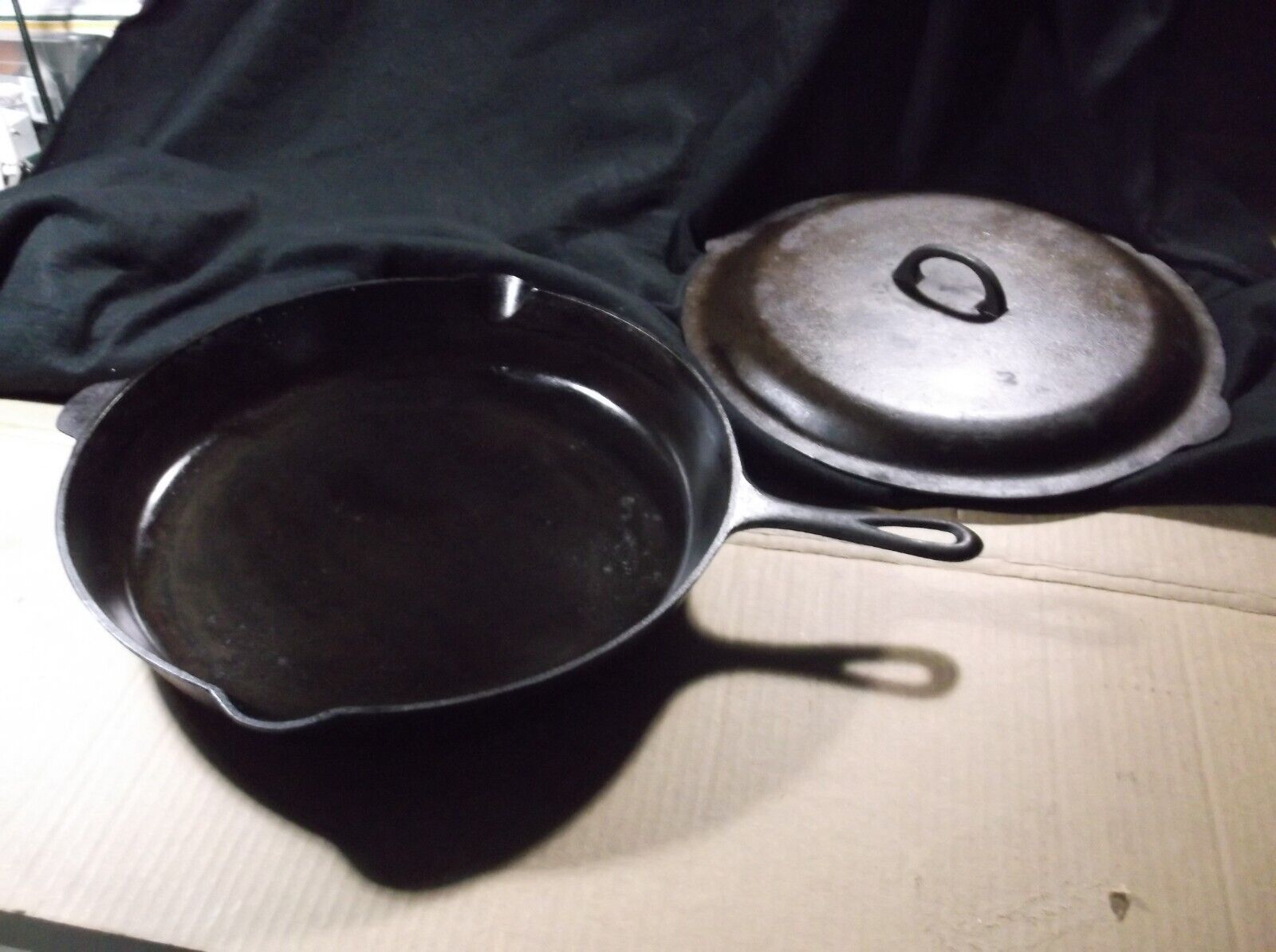 Early Unmarked Lodge #14 Cast Iron Skillet With Lid 3 Notch Heat Ring