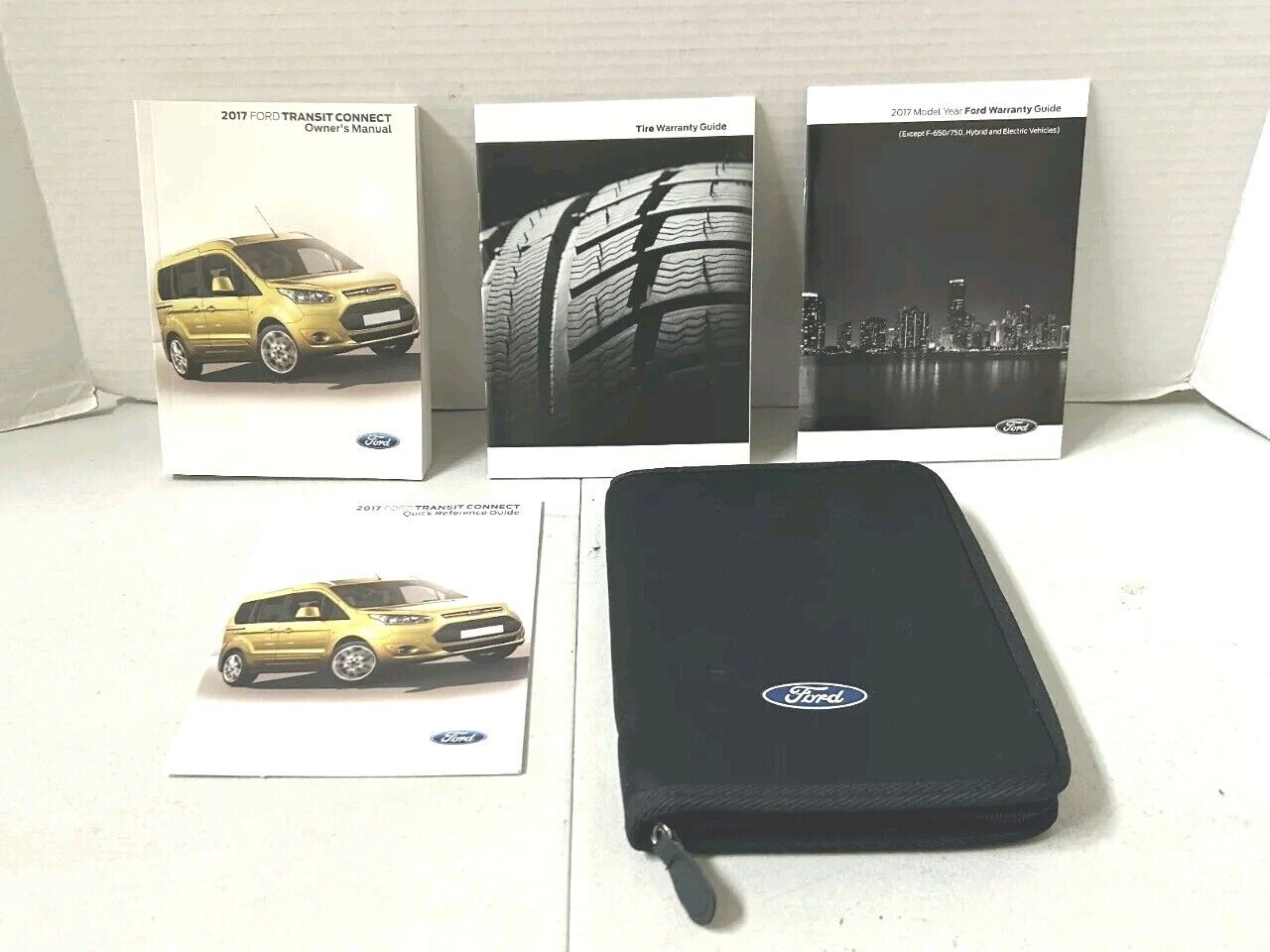 2017 FORD TRANSIT CONNECT OWNERS MANUAL GUIDE BOOK SET WITH CASE  