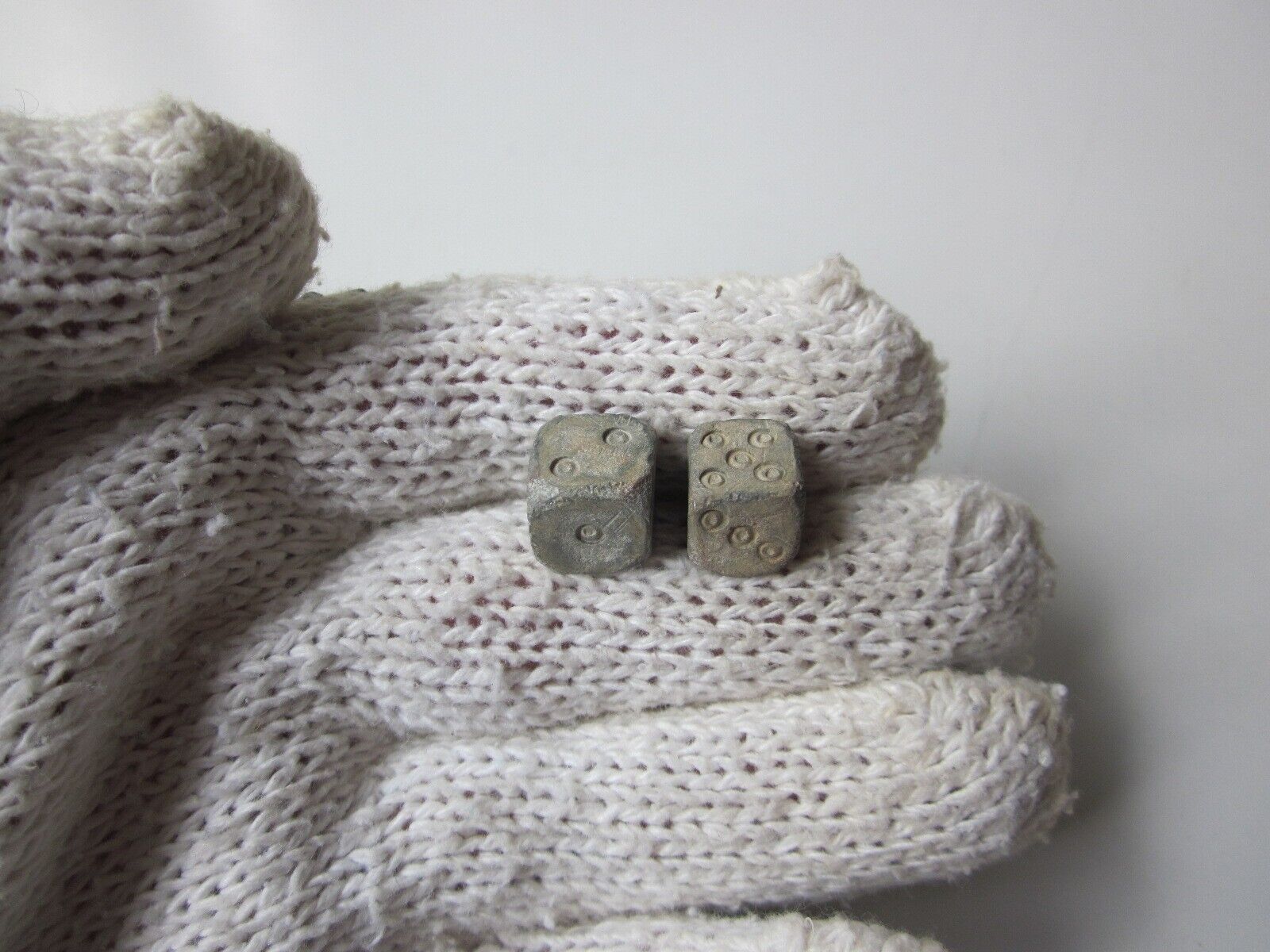 RARE ancient Roman legionnaire gambling pieces lead engraved dice I - II AD. /2