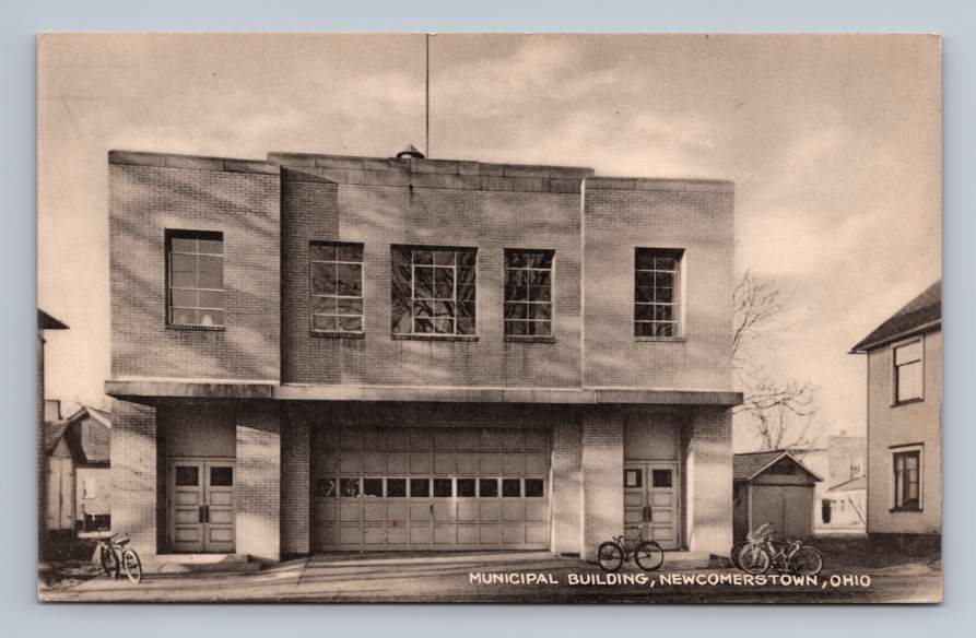 Municipal Building w Bikes ~ Newcomerstown Ohio Vintage Tecraft Postcard 1940s