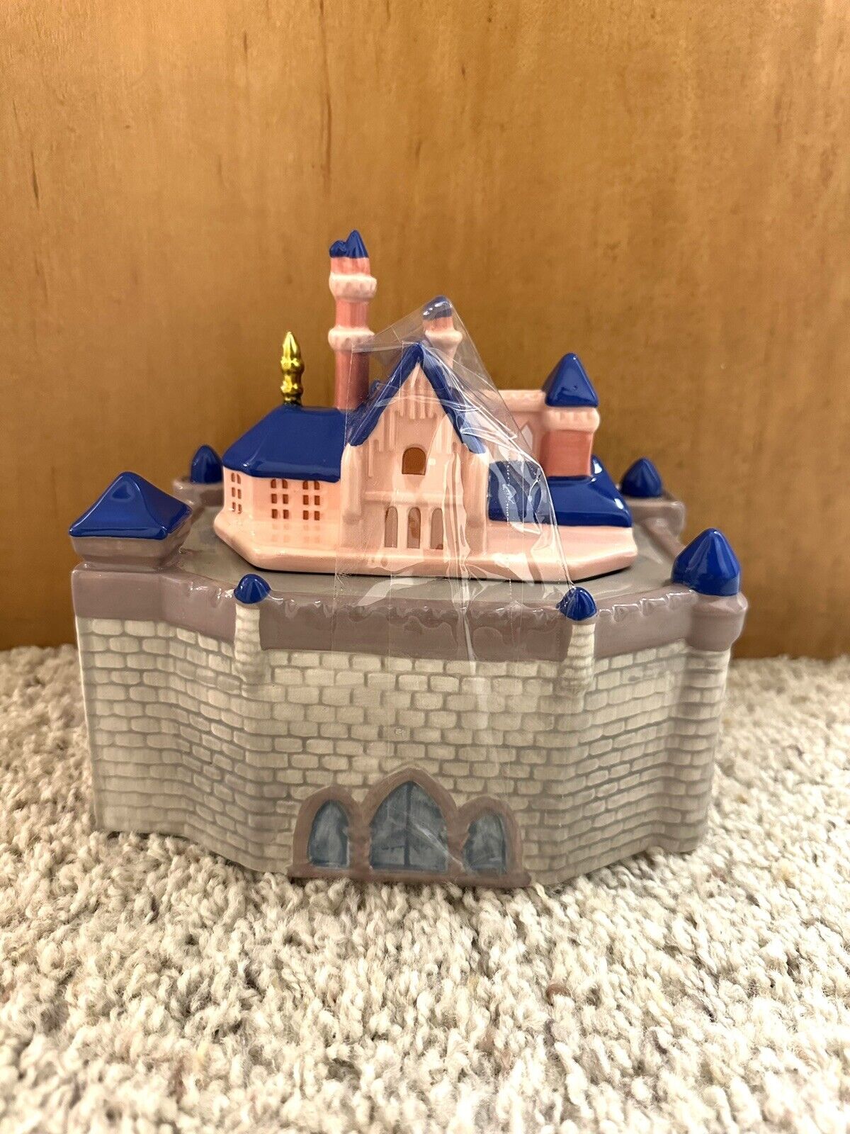 2021 Disney Parks Disneyland Resort Ceramic Sleeping Beauty Castle Cookie Jar
