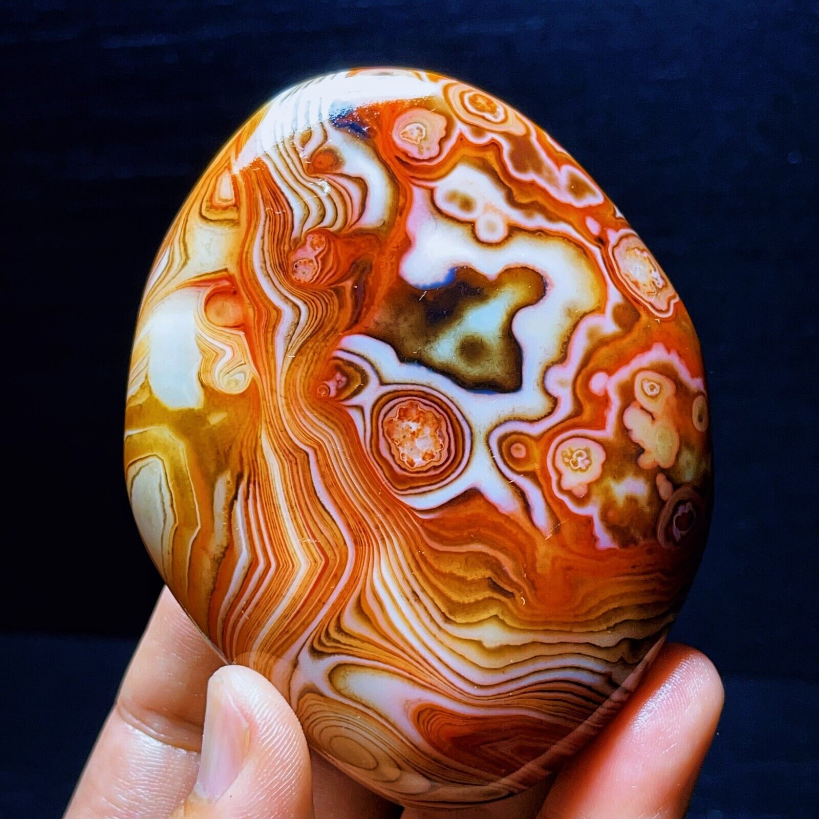 TOP 265G Natural Polished Silk Banded Agate Lace Agate Crystal Madagascar L1782