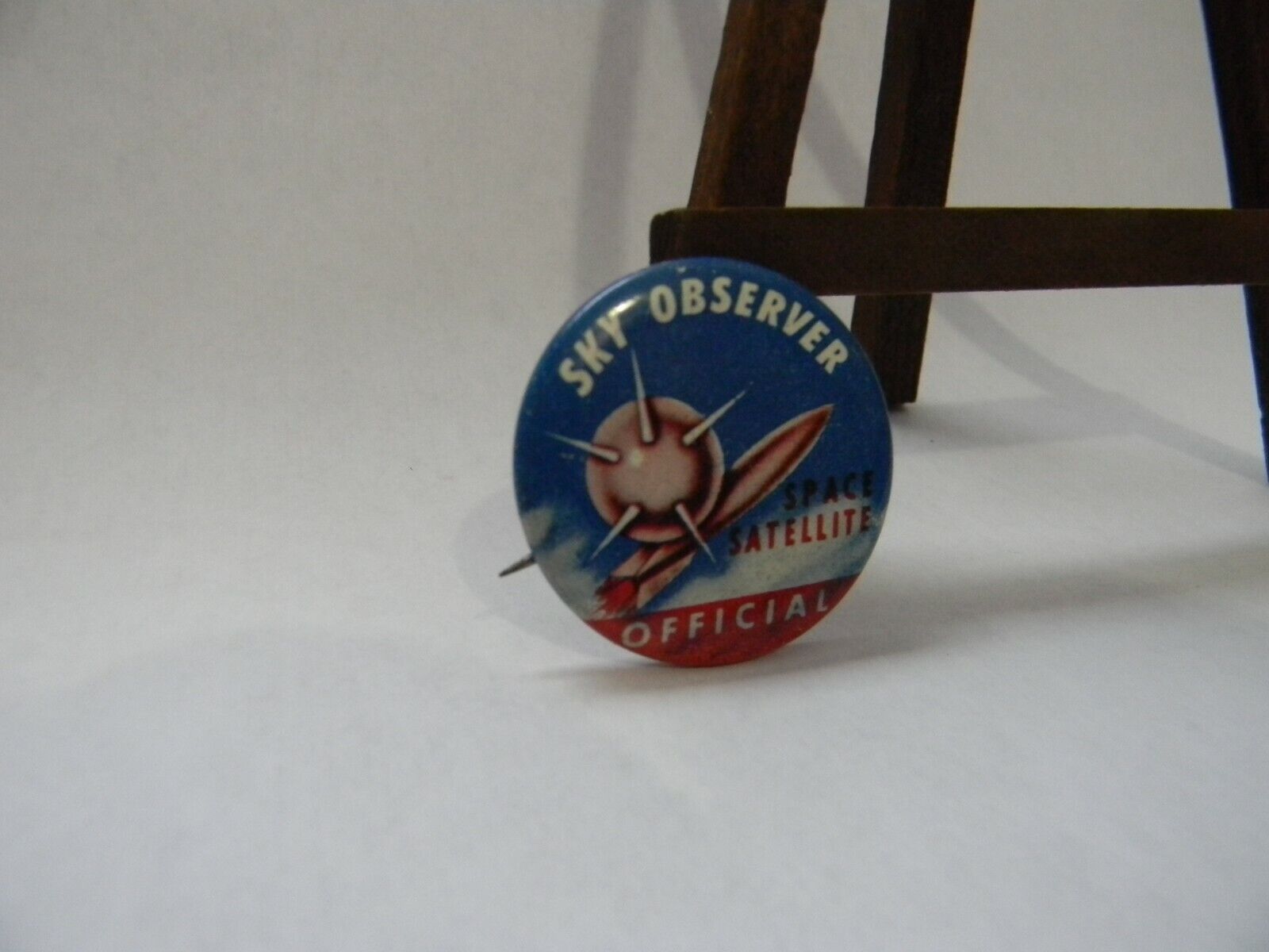 Vintage Sky Observer Button NM condition