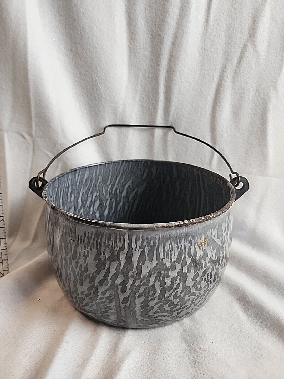 Vintage Gray Graniteware Enamelware Swirl Pot Pail with Wire Handle Priority