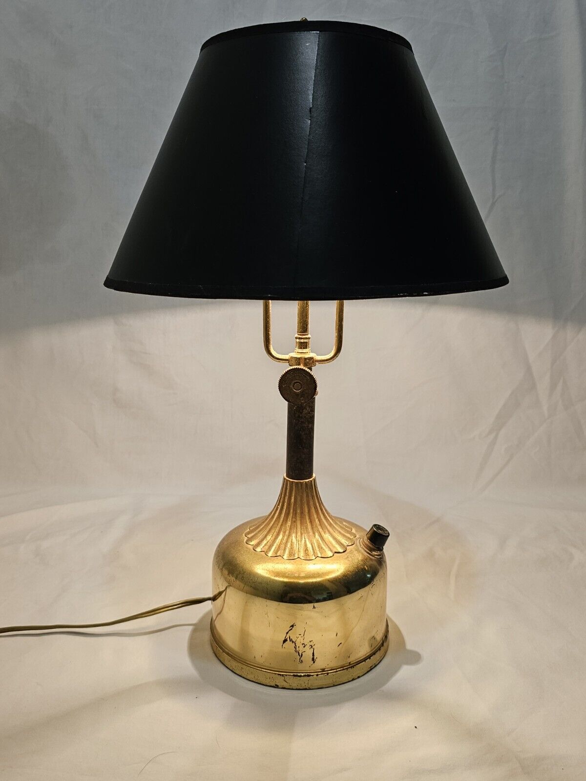 Vintage 18 Beautiful Electrified Antique Brass Oil Lamp 