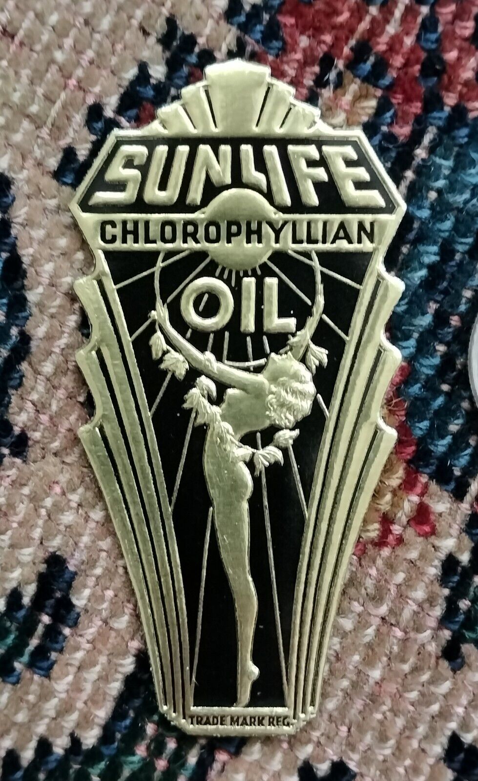 Vintage Art Deco 1920s Embossed Sunlife Chlorophyllian Oil Gold Label NOS