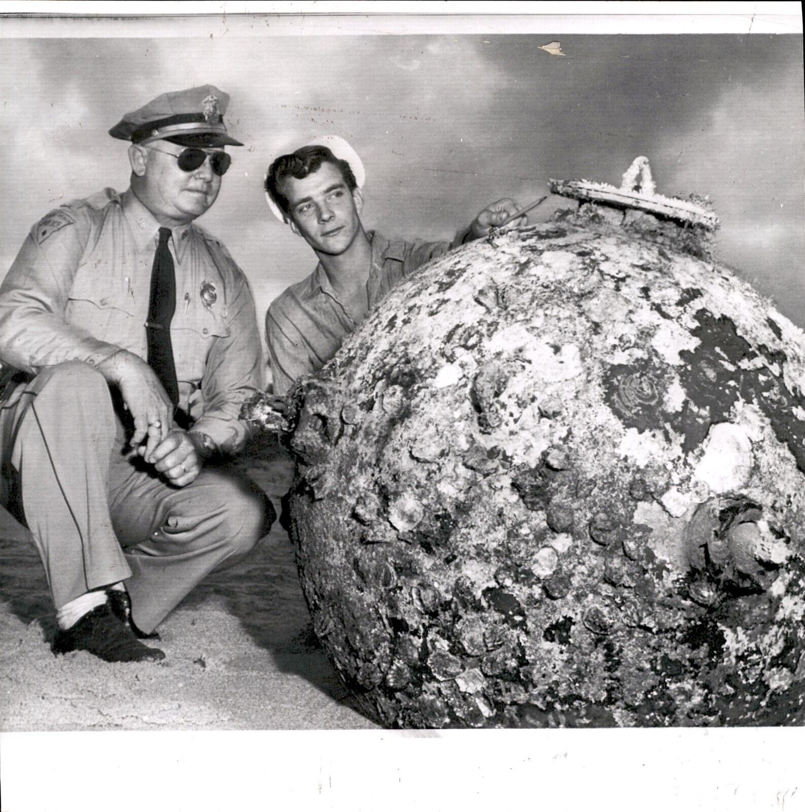 LD351 1957 Wire Photo MARK 6 MINE FOUND ON DELRAY BEACH FLORIDA POLICE EVACUATE