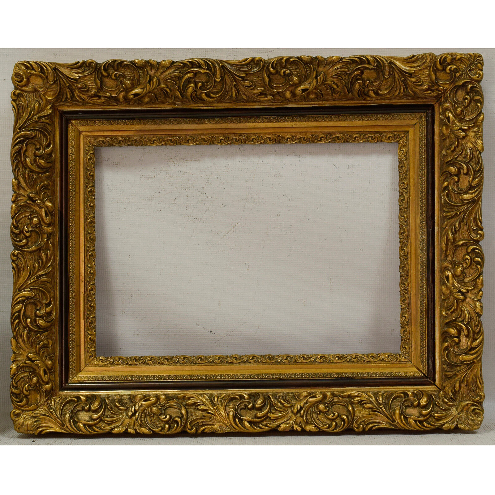 Ca 1920-1940 Old wooden frame decorative Original condition Internal: 16,9x11,8