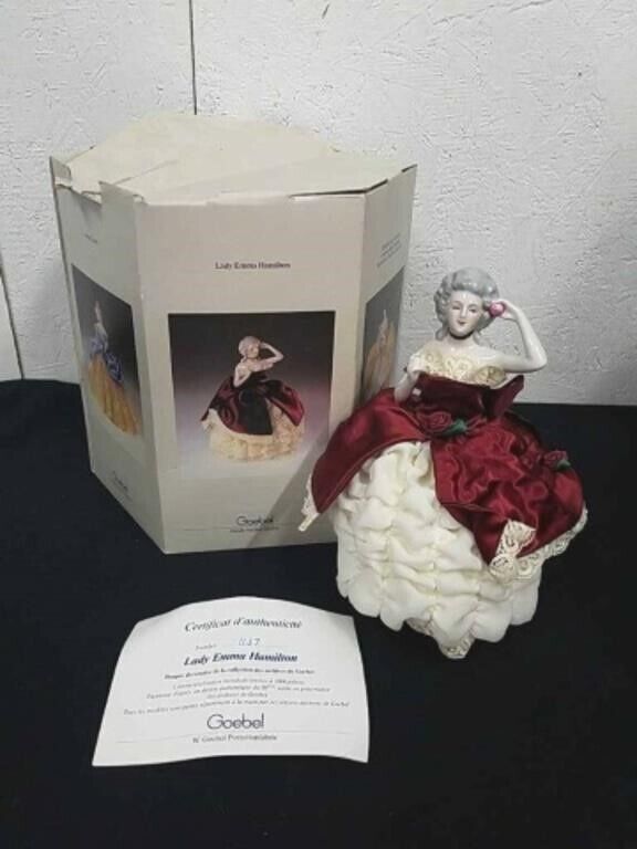 VERY RARE GOEBEL GERMANY LADY EMMA HAMILTON Tea Cozy Doll/ Figurine-COA- In Box