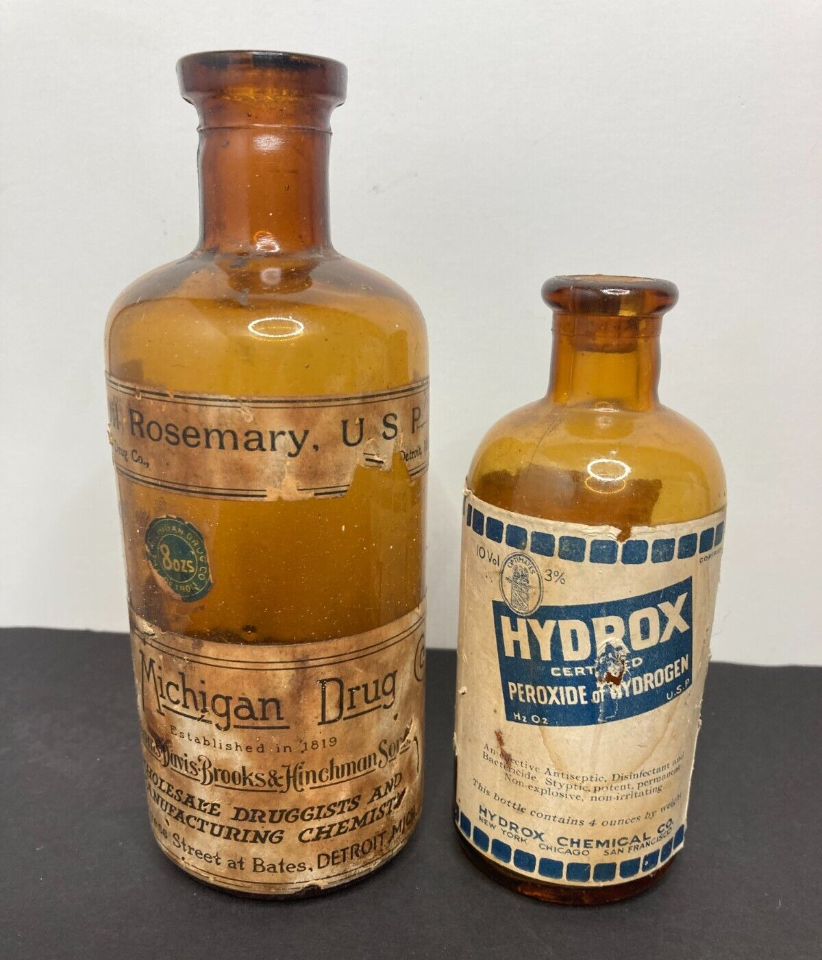 Antique Pharmacy Bottle The Michigan Drug Co. Detroit, Mich & HYDROX bottle