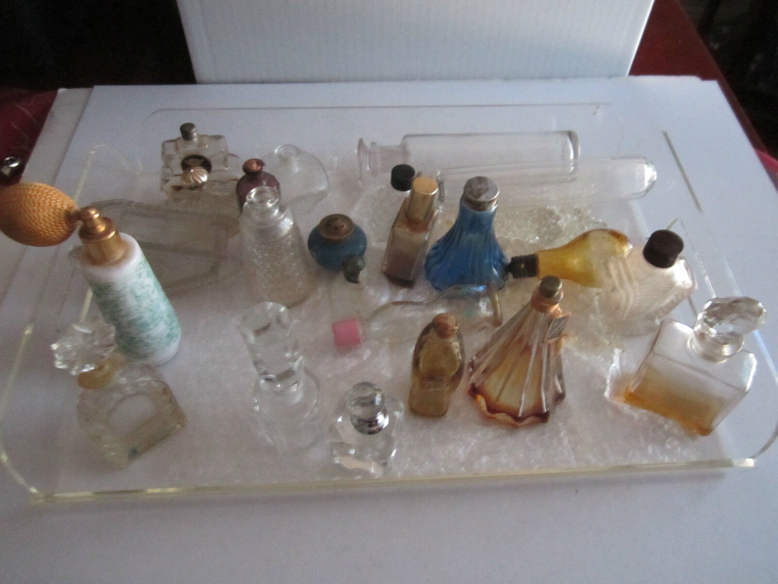 23 VTG PERFUME BOTTLES AND DECANTERS & MORE - SEE PICS -  