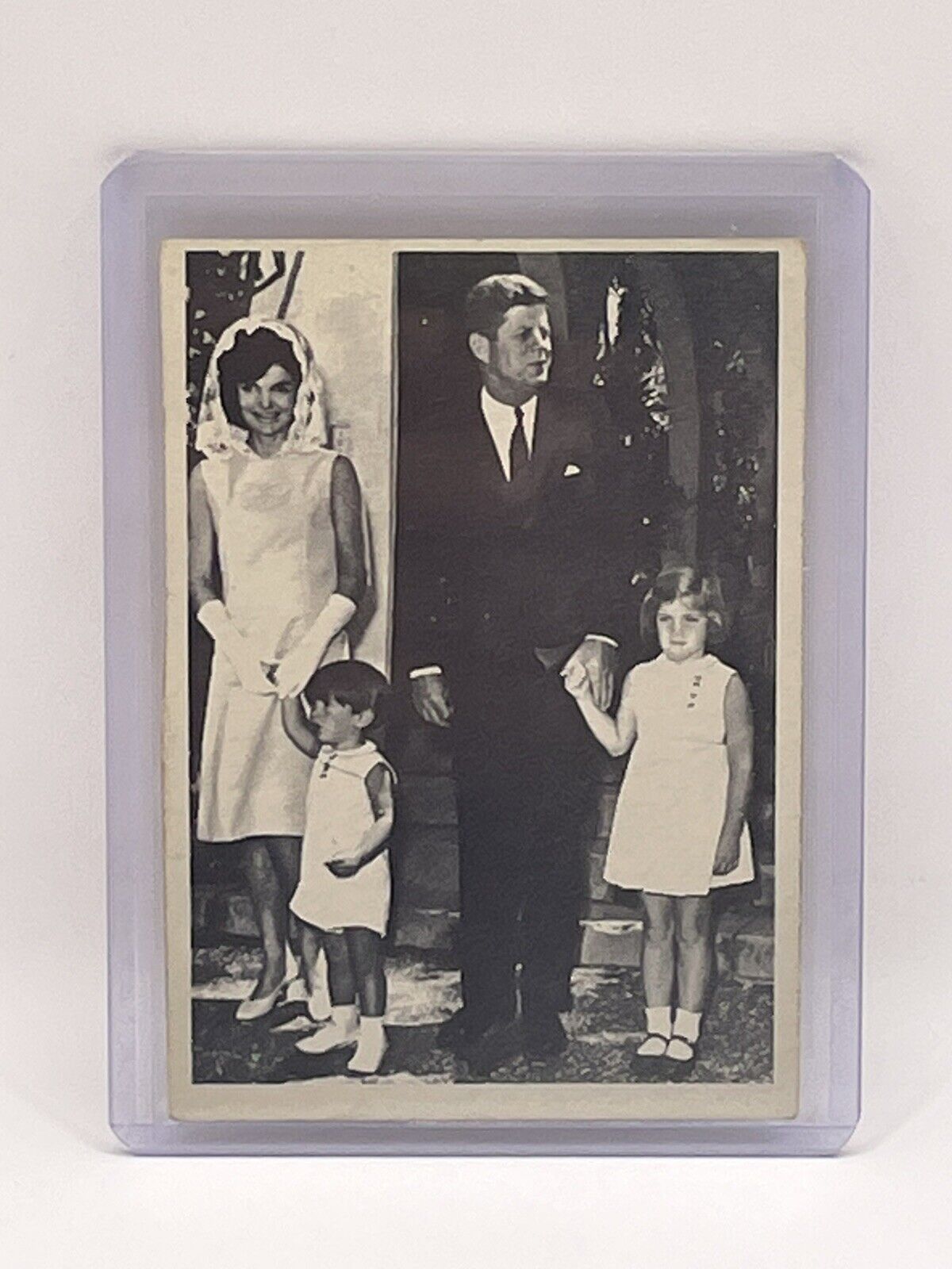 John F. Kennedy 1964 TOPPS TRADING CARD NO. 2