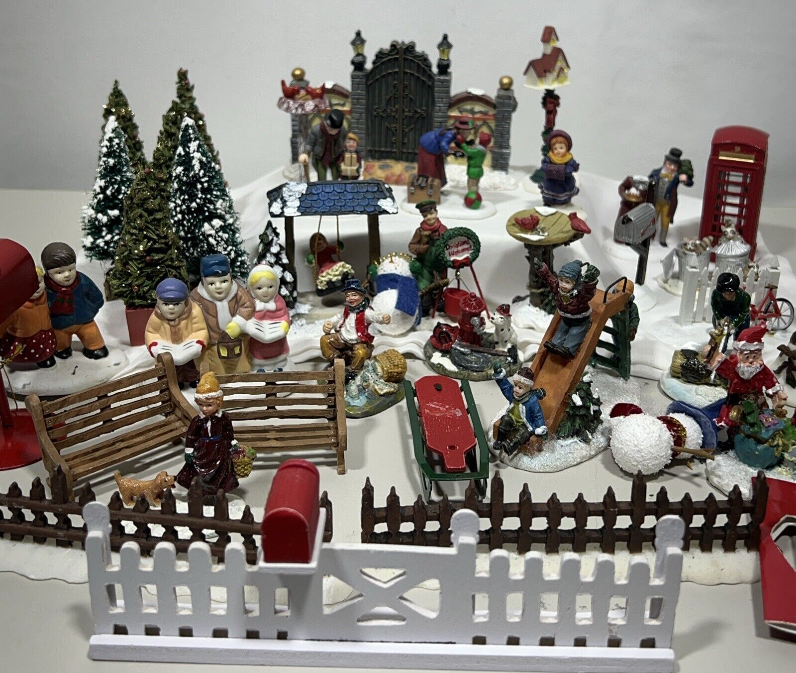 Lot of 46 Christmas Village People Mixed Brands Lemax O' Well Dept 56 Unbranded