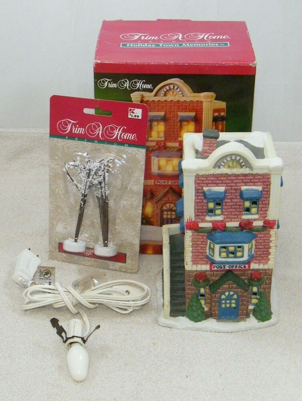 1995 TRIM A HOME HOLIDAY HOME MEMORIES POST OFFICE WITH TREES