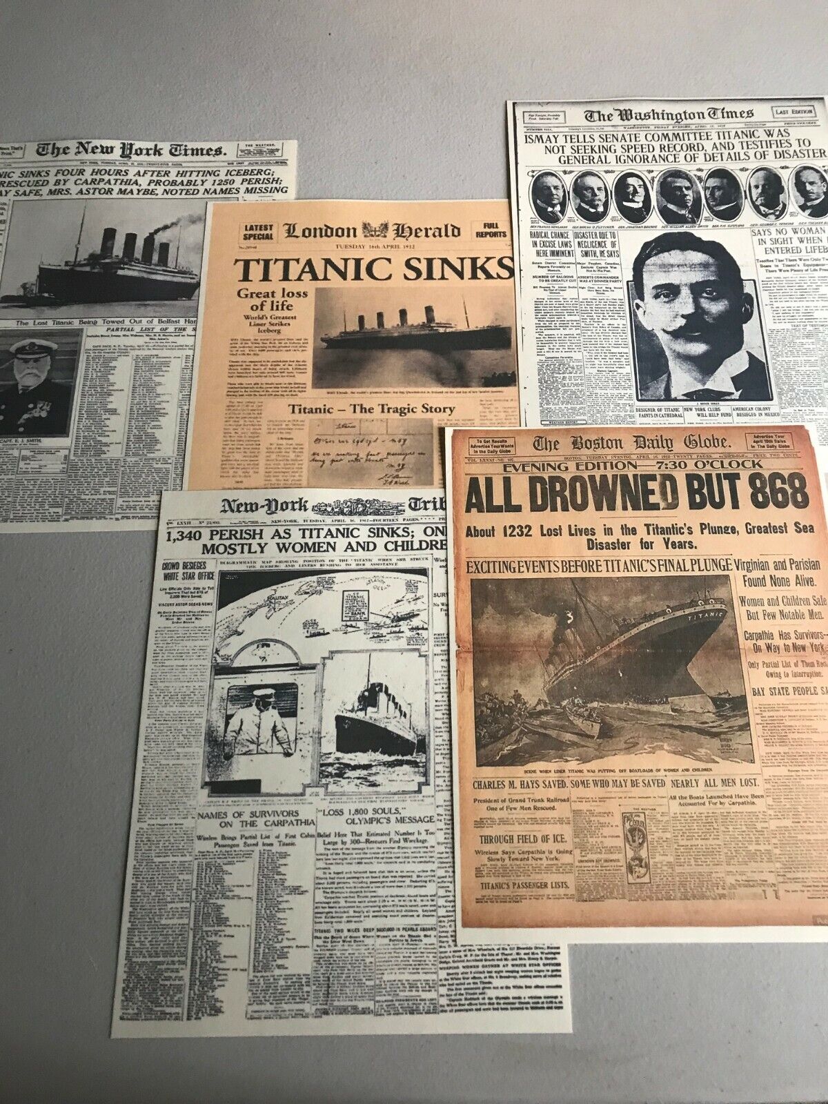 RMS TITANIC REPLICA 1912 MINI NEWSPAPER HEADLINES COLLECTION, YOU GET ALL FIVE