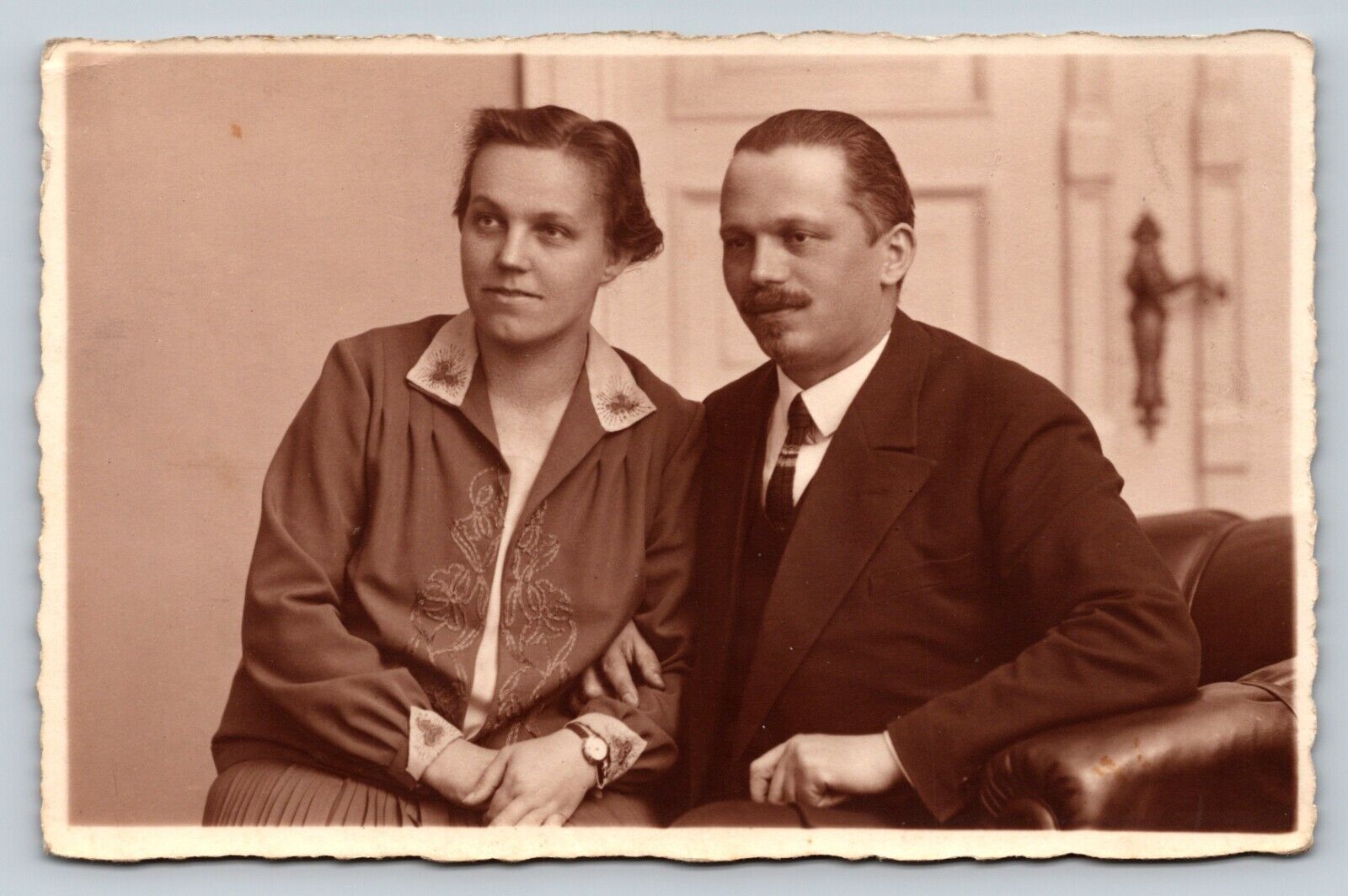 c1928 RPPC Couple Pose Together Fashion Style VINTAGE Postcard