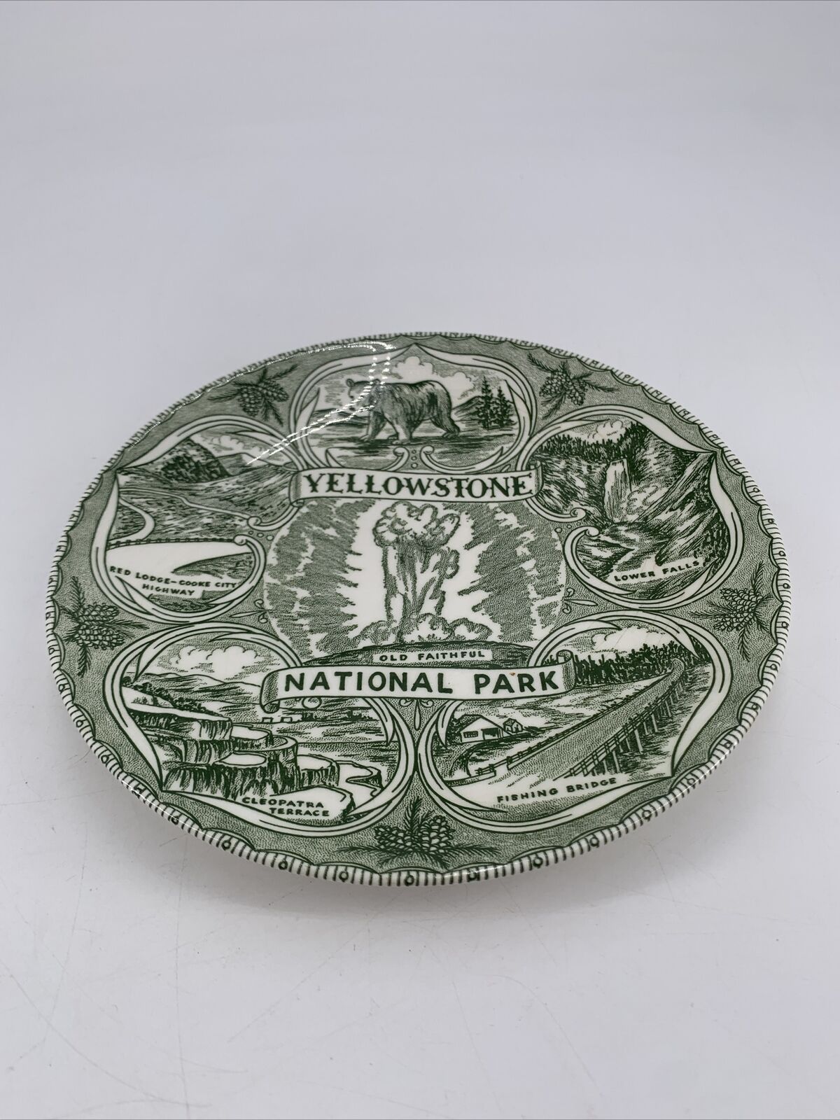 Vintage 7.25” Green Yellowstone National Park  Souvenir Plate