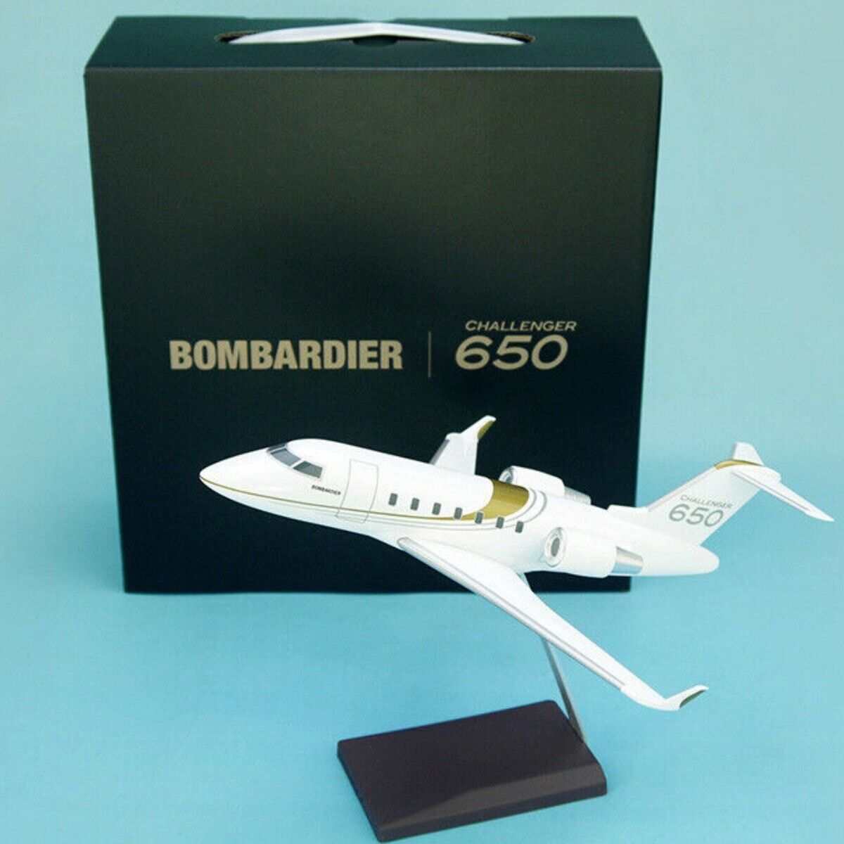 1/100 Bombardier Challenger 650 Corporate Aircraft Jet Model 21cm/8inches
