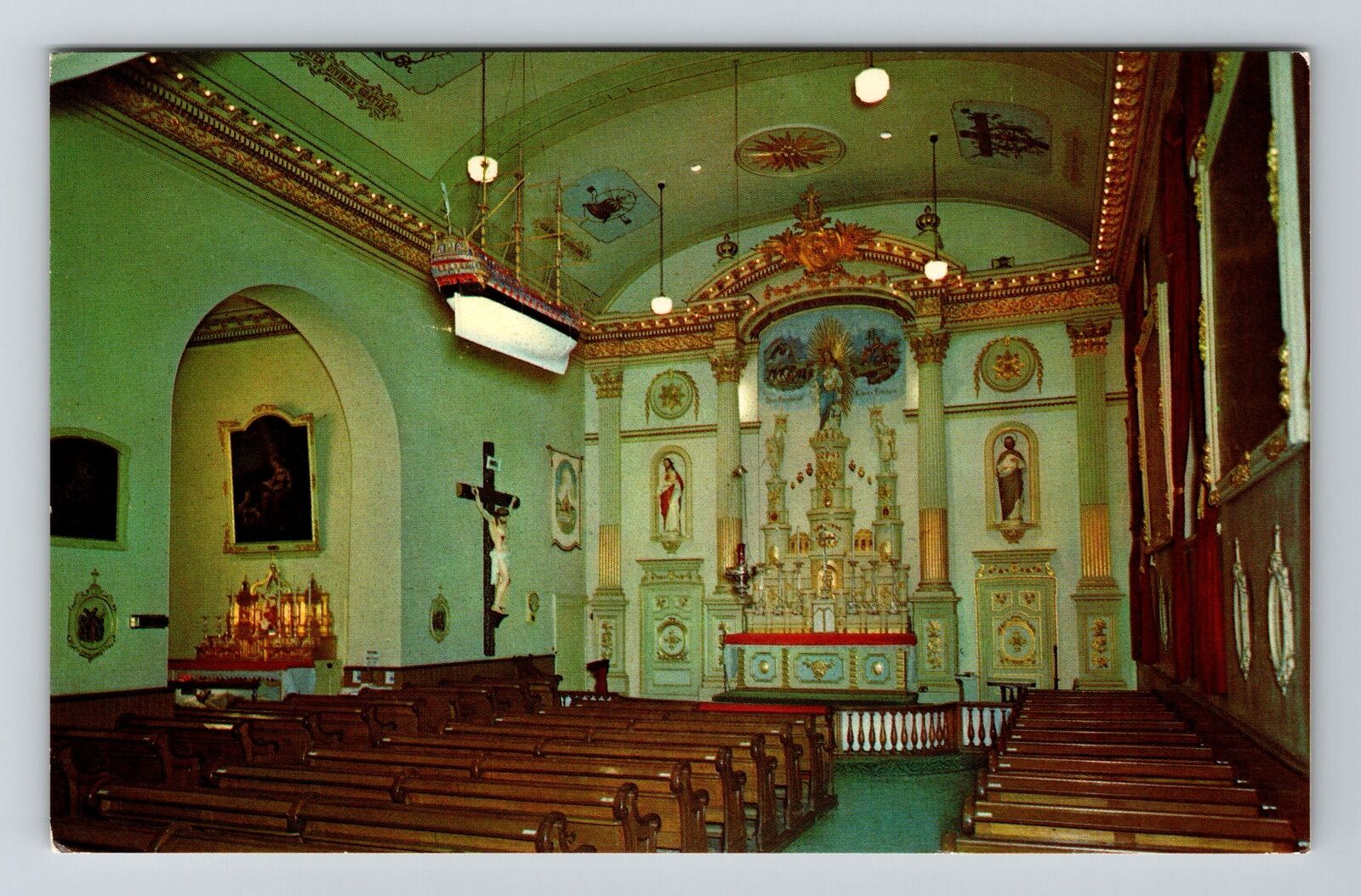 Montreal-Quebec, Interior Notre Dame, Vintage Postcard