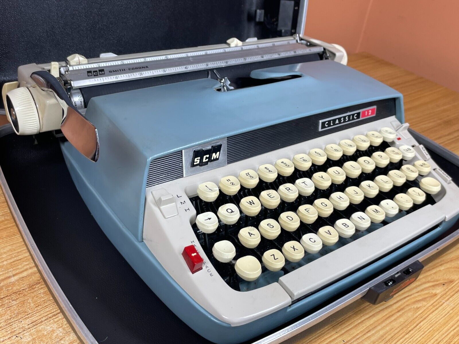1963 Smith-Corona Classic 12 Working Blue Vintage Portable Typewriter w New Ink
