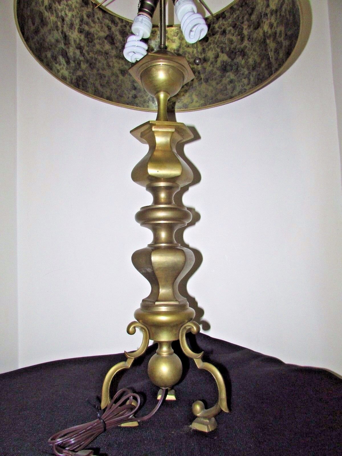 Large Mid Century Hollywood Regency Large Brass/Bronze Table Lamp