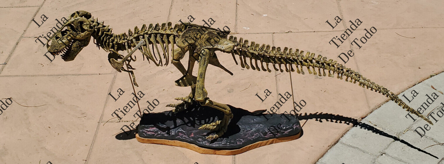 Huge Geoworld plastic T-rex Tyrannosauros Rex Plastic Dinosaur Bone Model